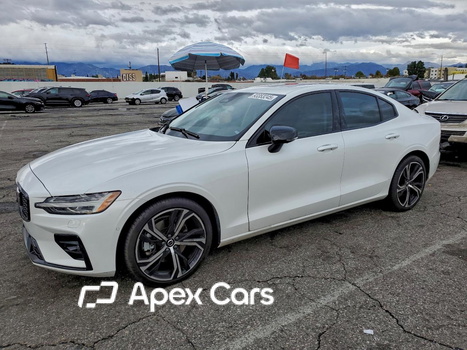 Volvo S60 2024 - Image 1 of 13