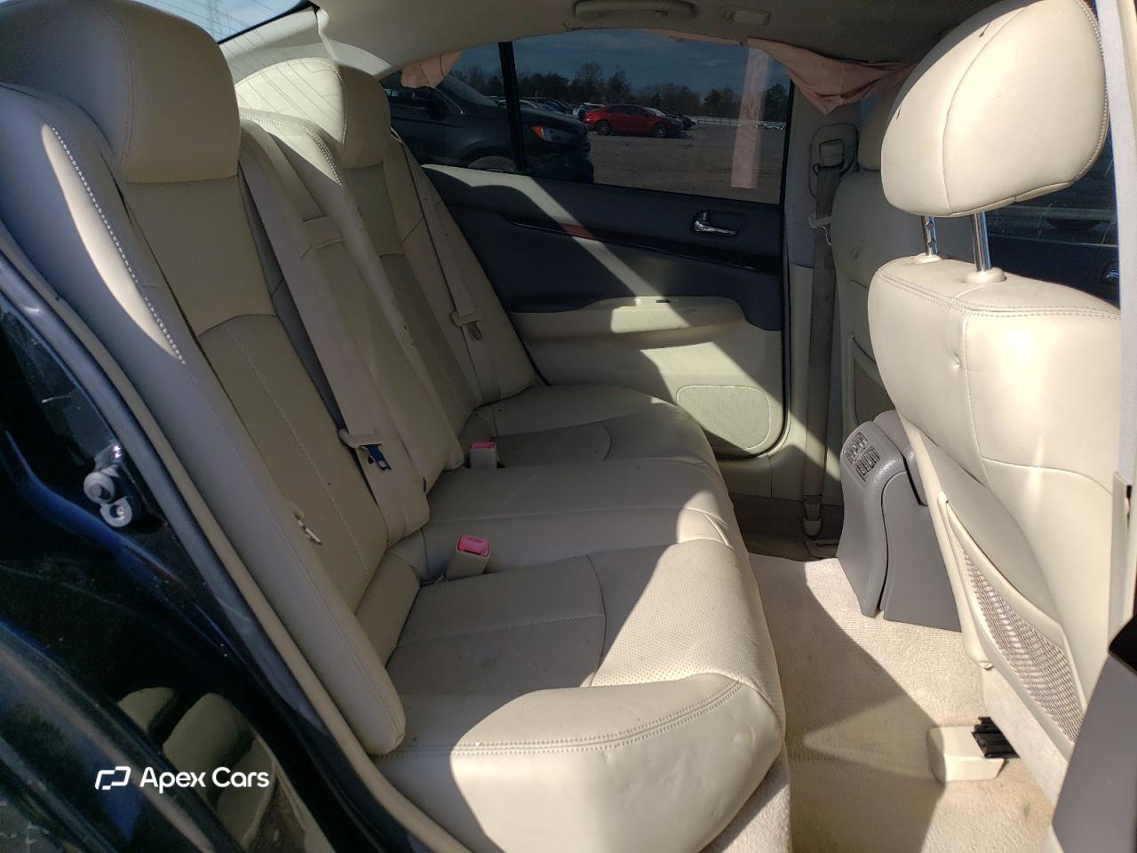 Infiniti G 2011
