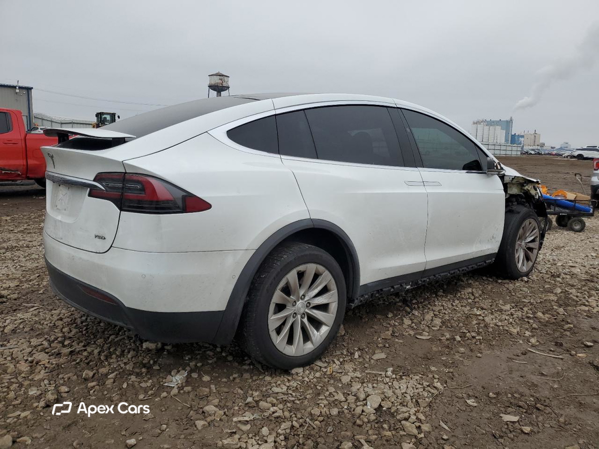Tesla Model X 2018
