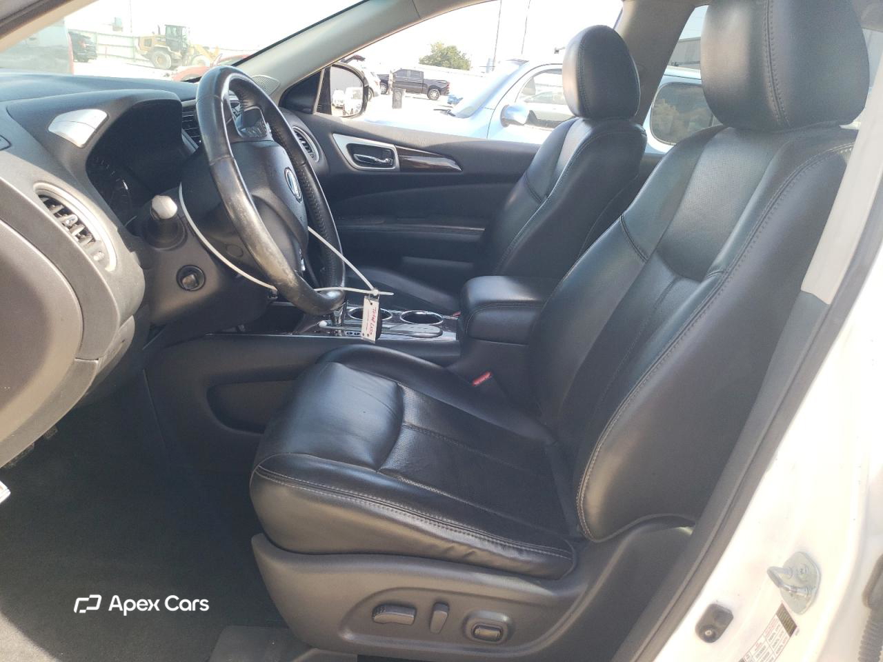 Nissan Pathfinder 2015