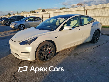 Tesla Model 3 2023 - Image 1 of 14