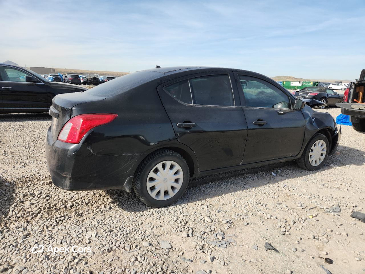 Nissan Versa 2017