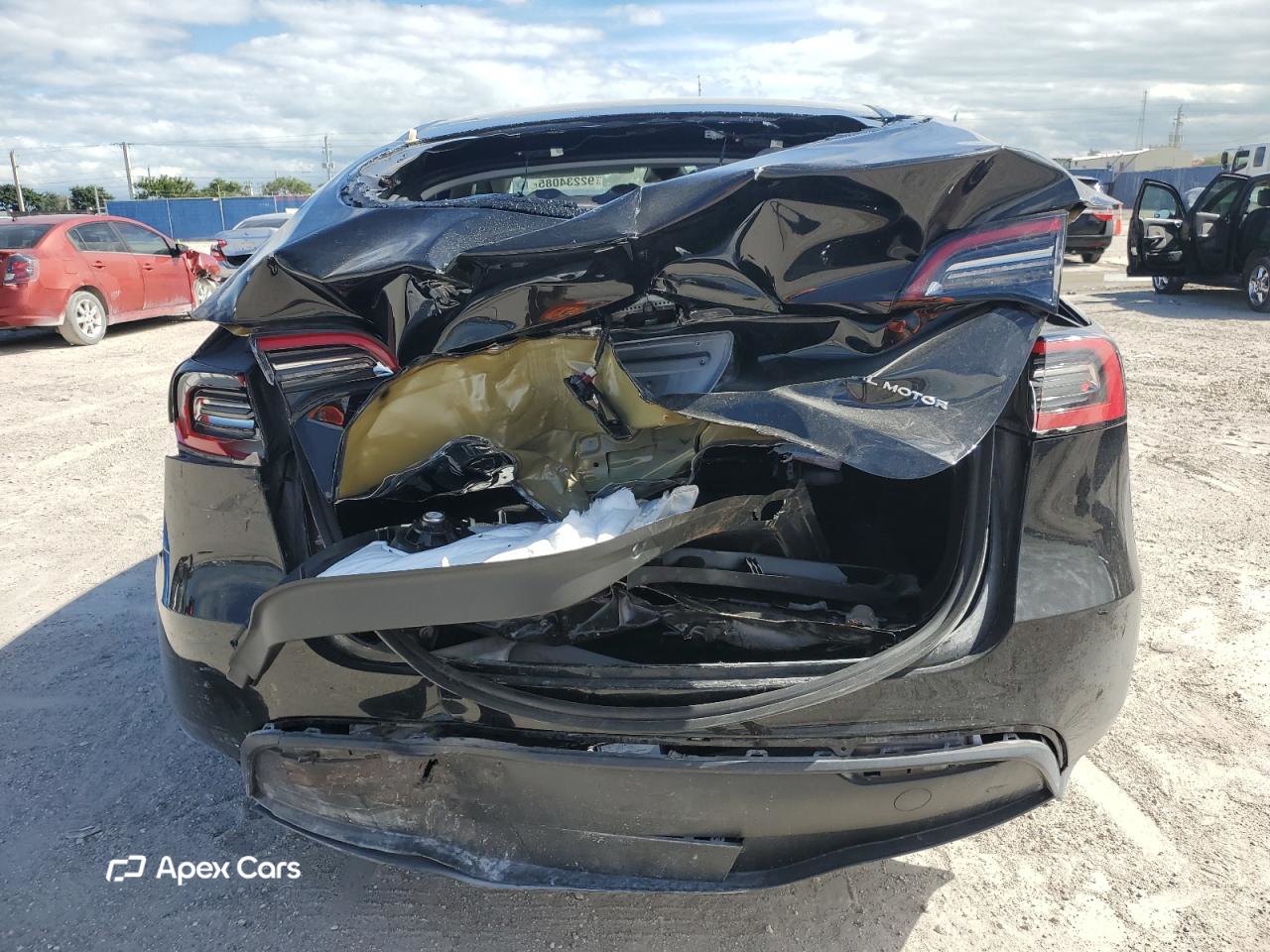 Tesla Model Y 2023