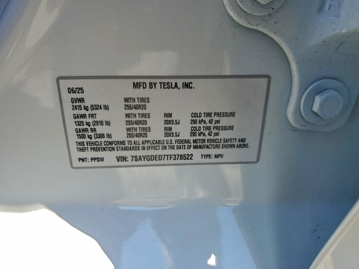 Tesla Model Y 2026