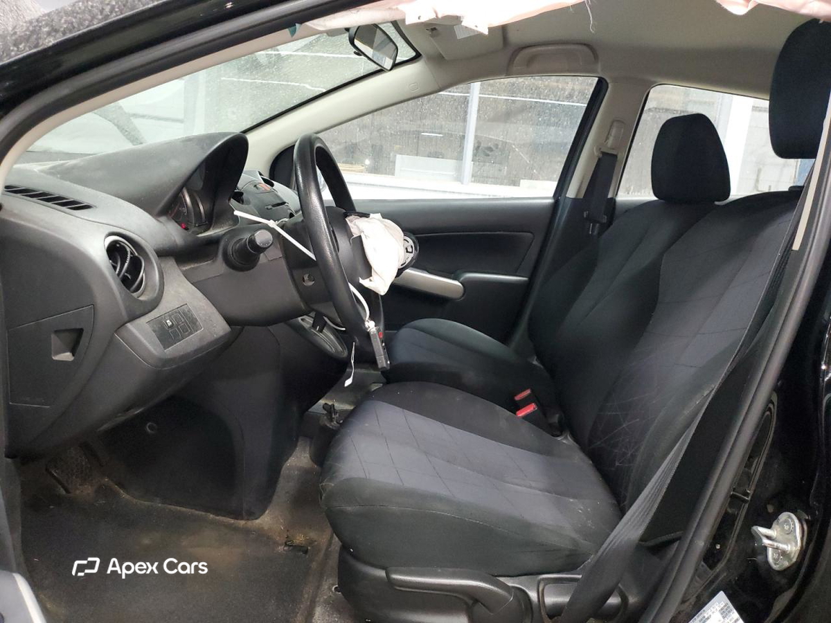 Mazda 2 2012