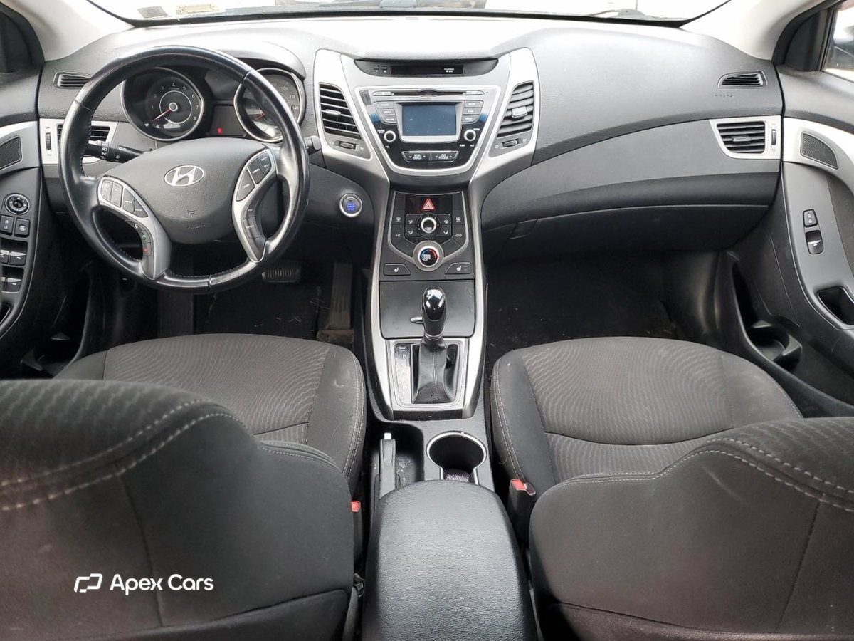 Hyundai Elantra 2016