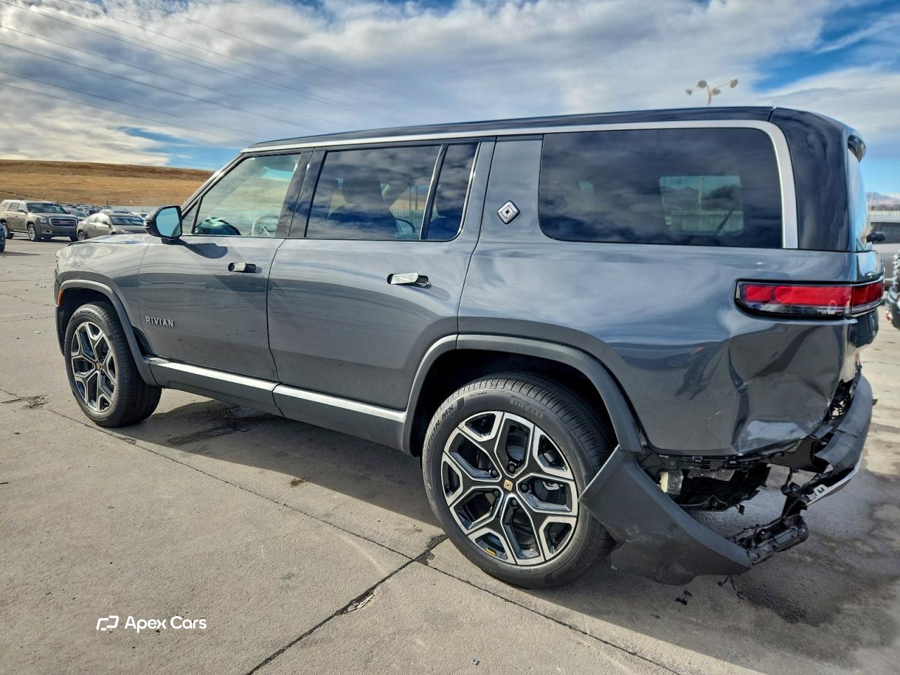 Rivian R1S 2025