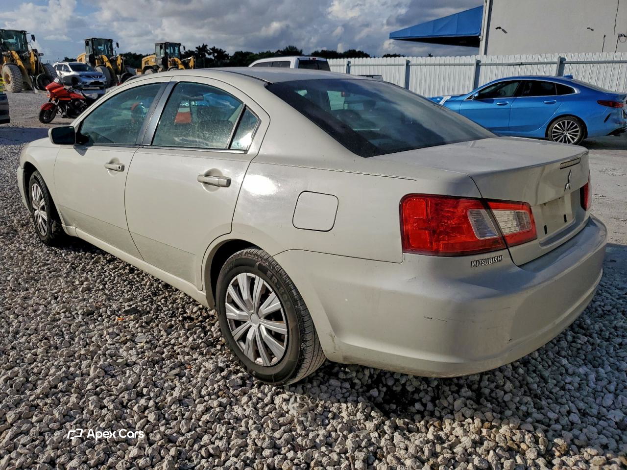 Mitsubishi Galant 2009