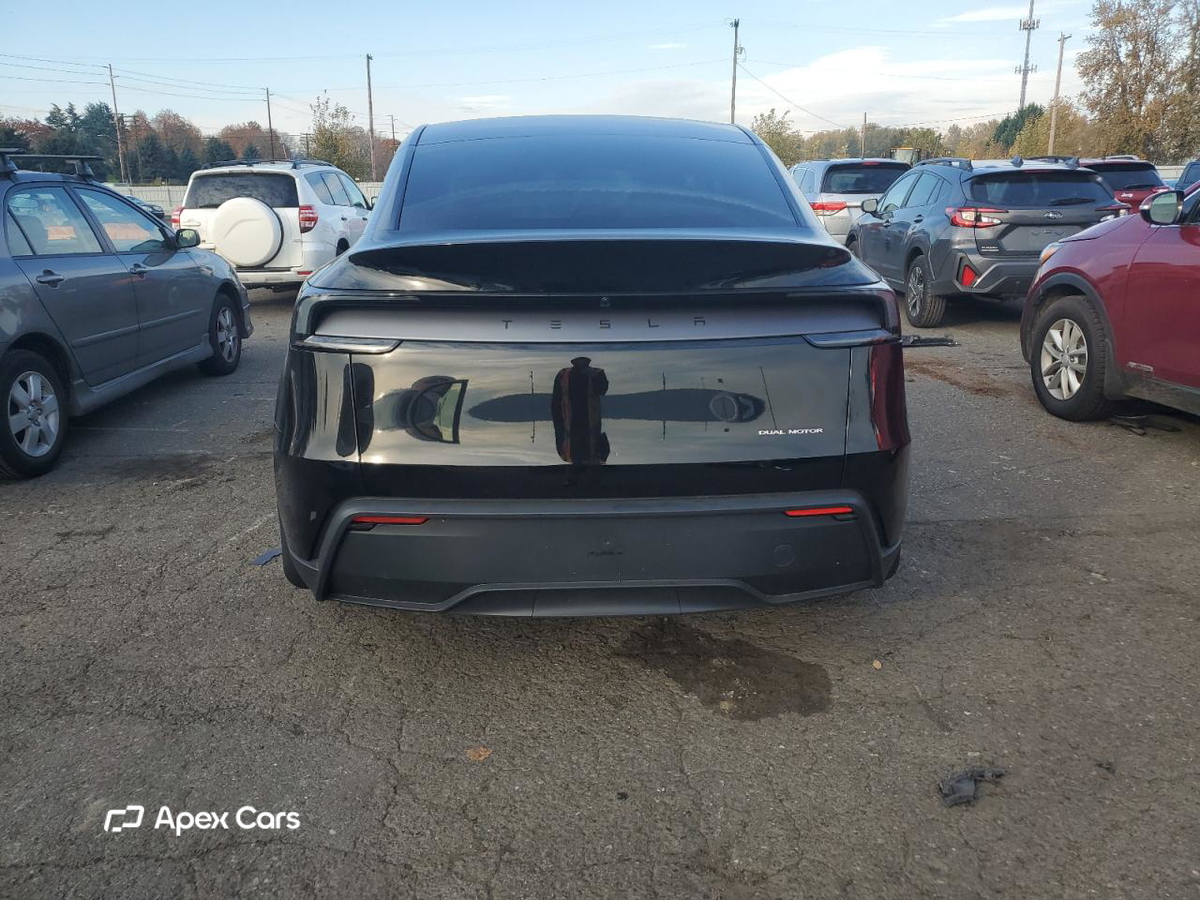Tesla Model Y 2026