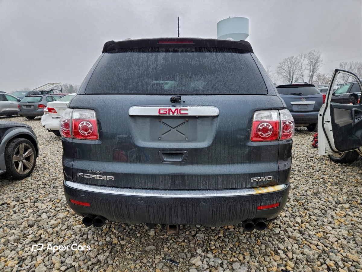 GMC Acadia 2011