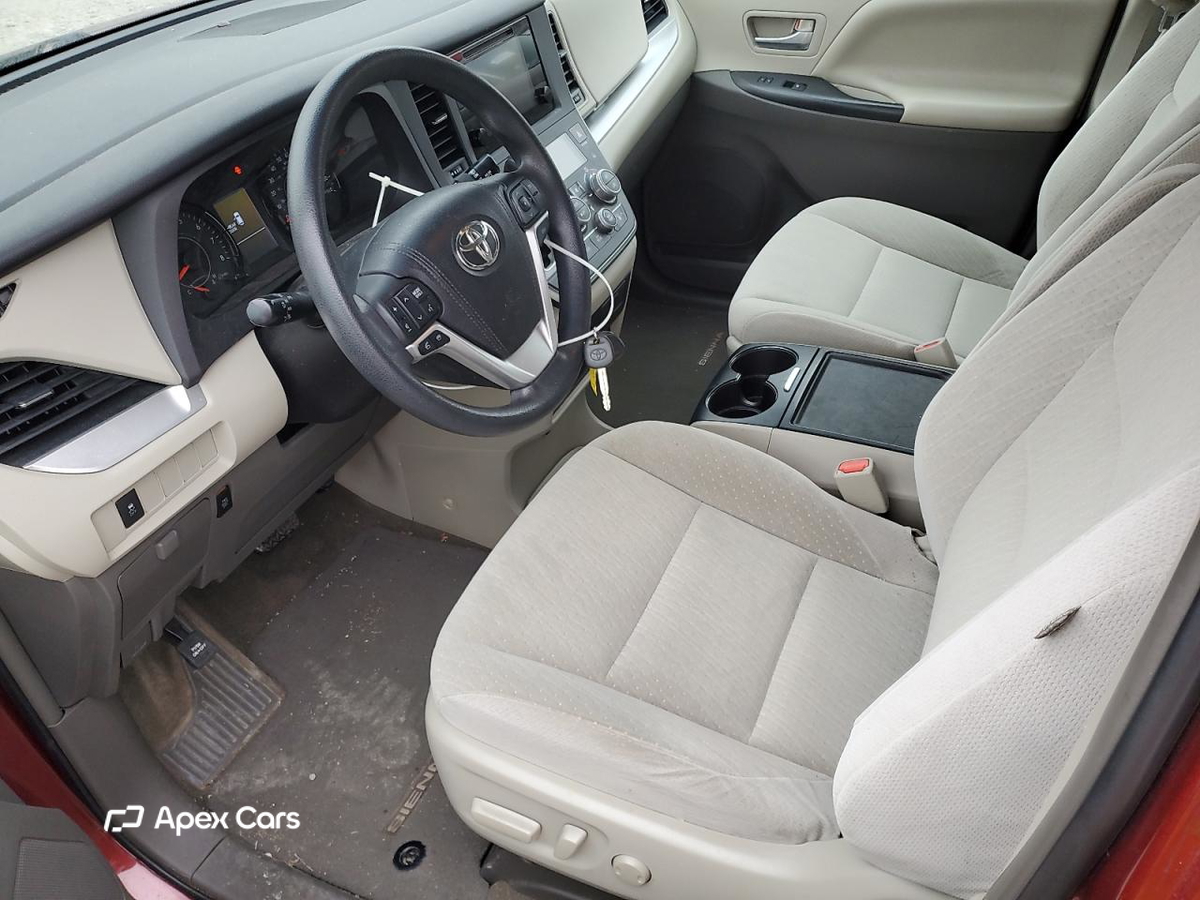Toyota Sienna 2015