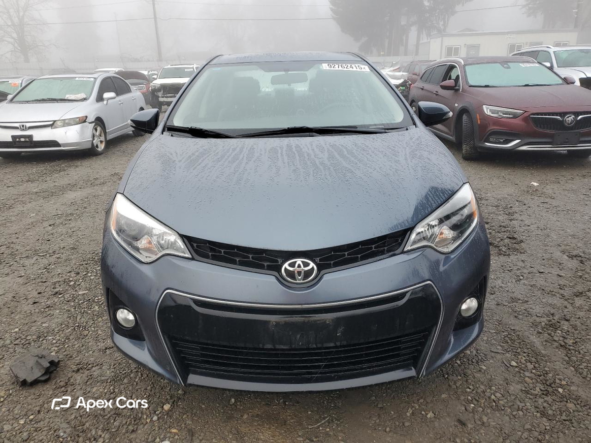 Toyota Corolla 2015