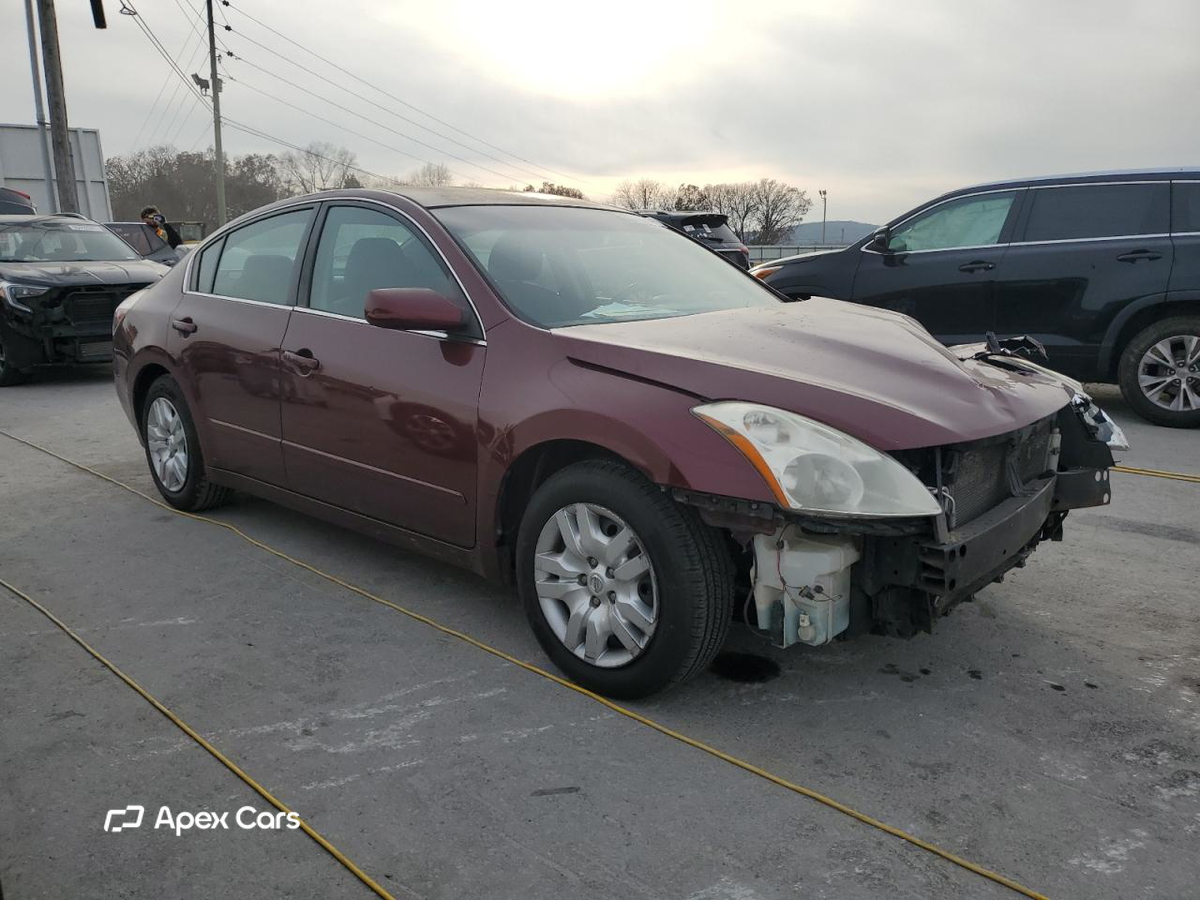 Nissan Altima 2012