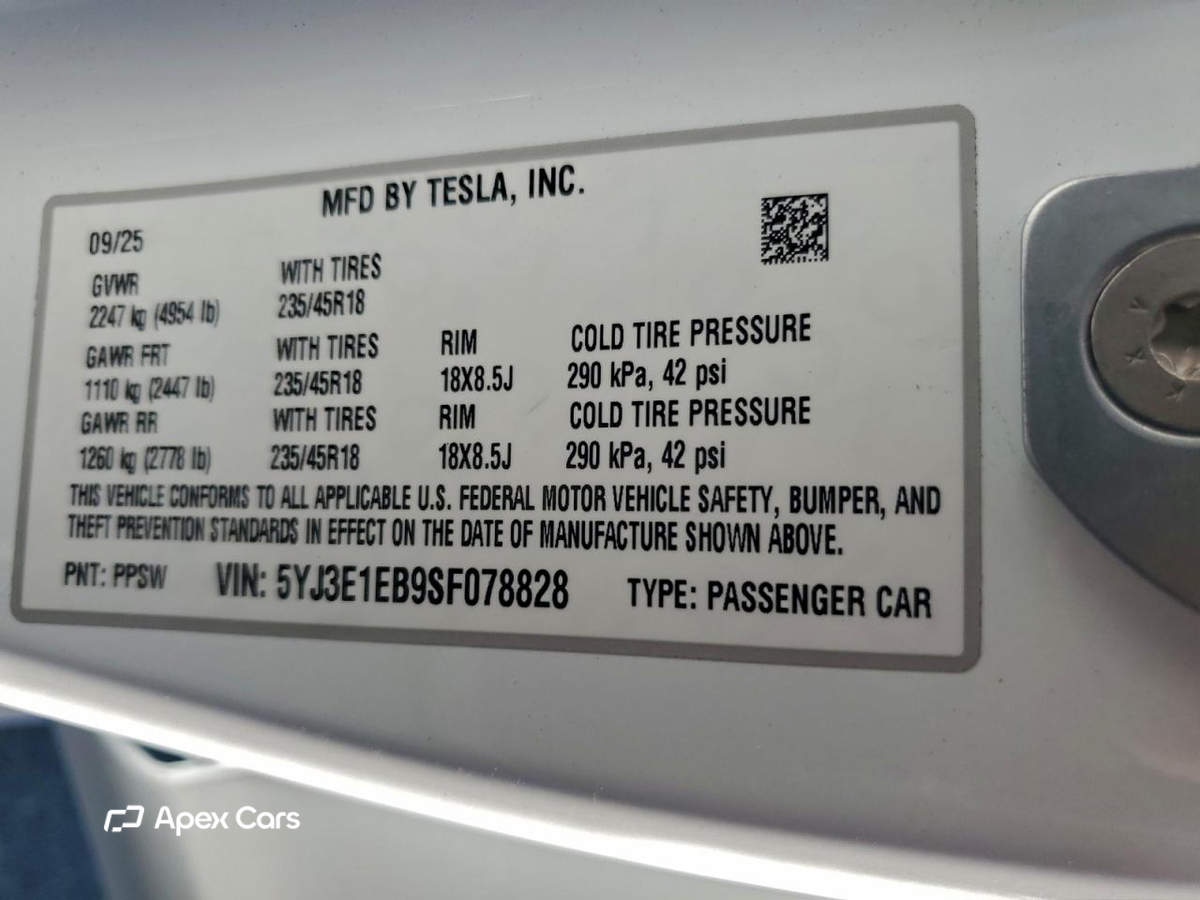 Tesla Model 3 2025