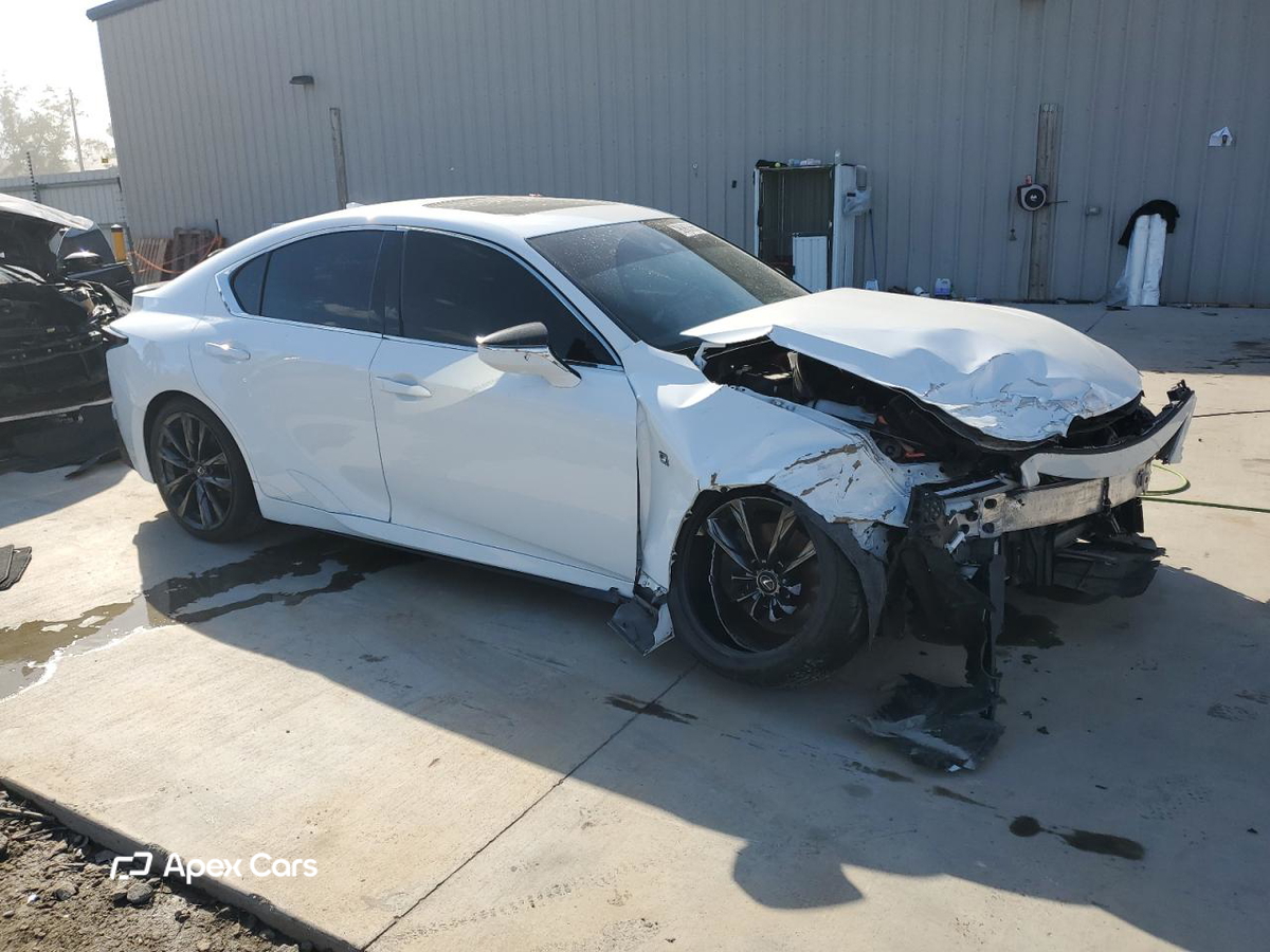 Lexus IS 2023