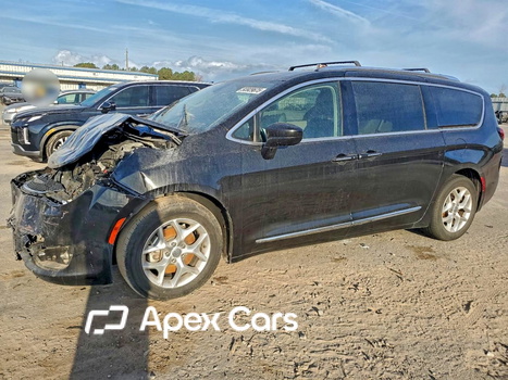 Chrysler Pacifica 2018 - Image 1 of 13