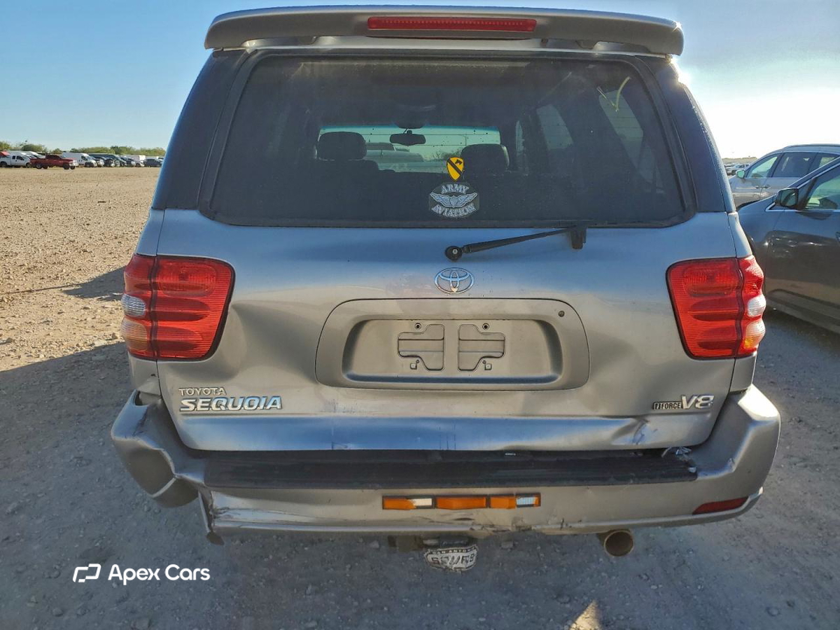 Toyota Sequoia 2004
