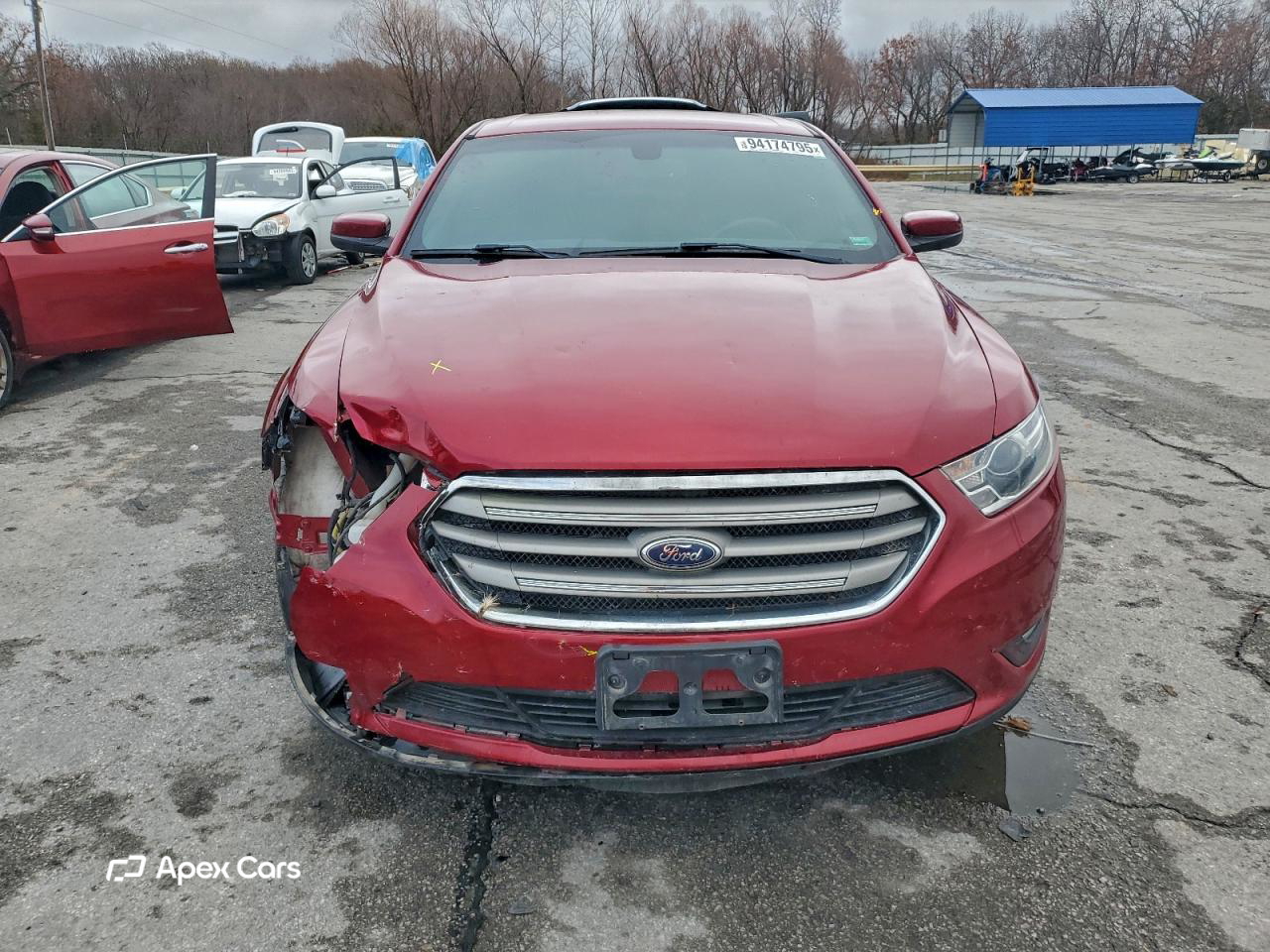 Ford Taurus 2016