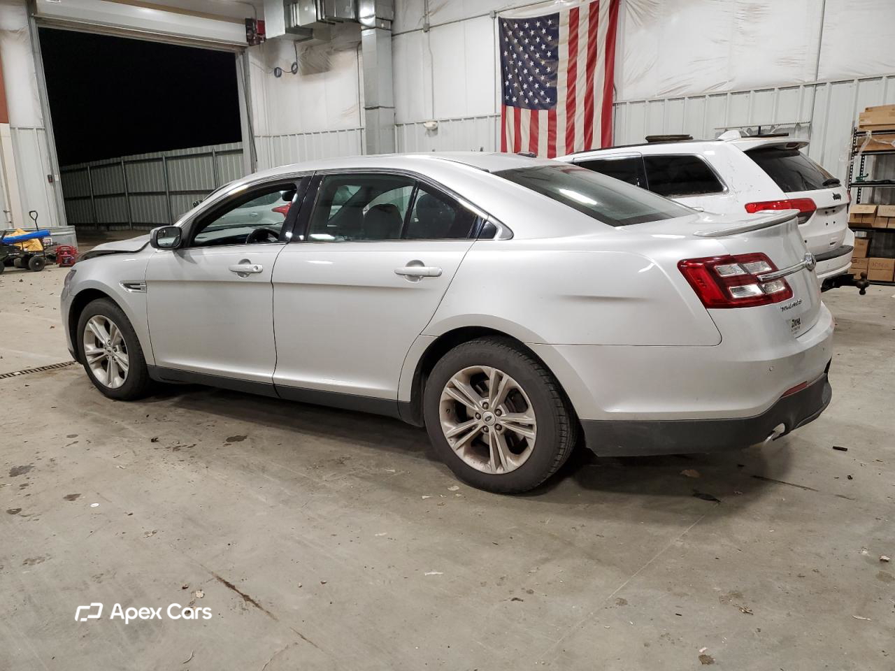 Ford Taurus 2016