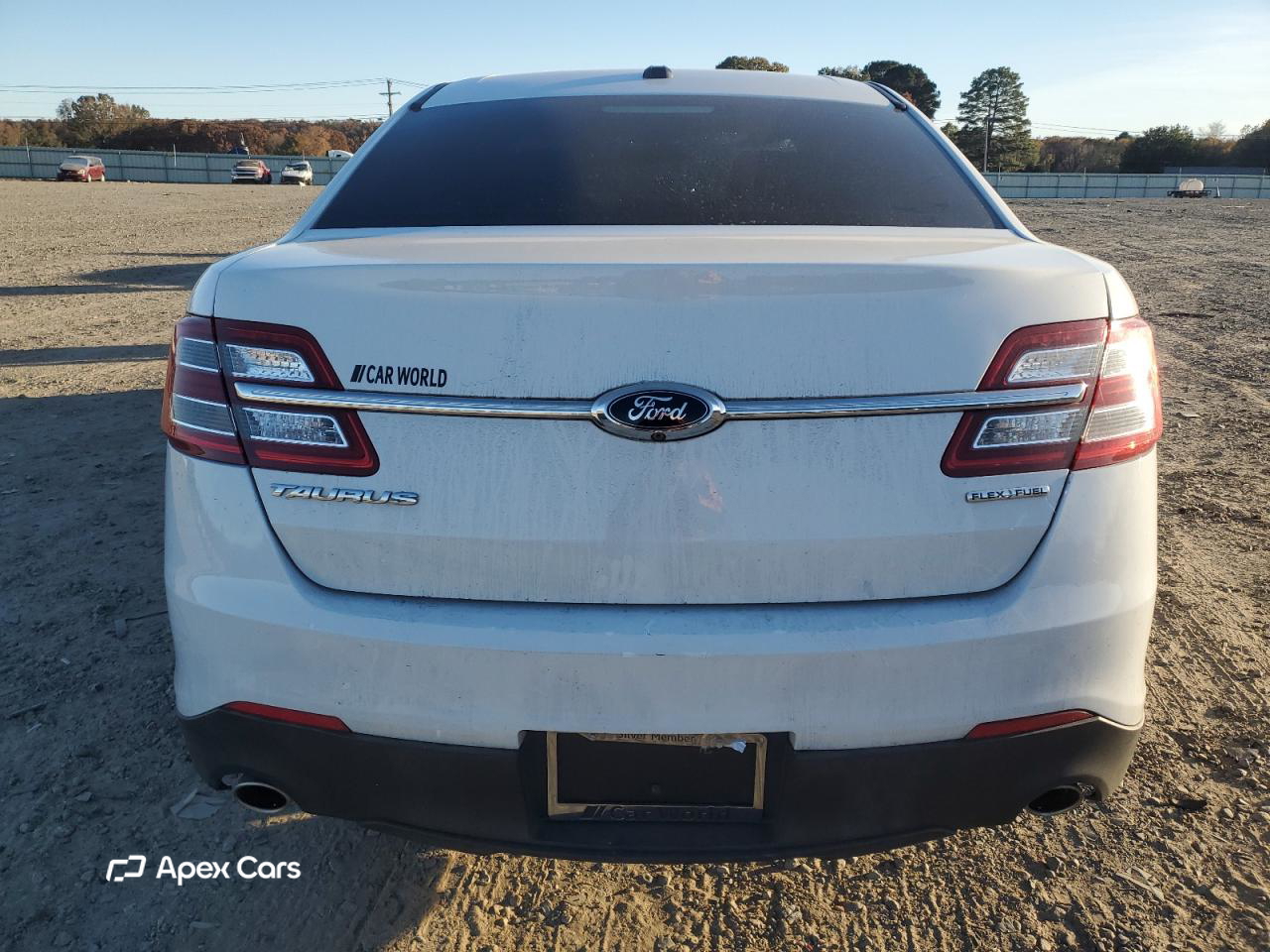 Ford Taurus 2015