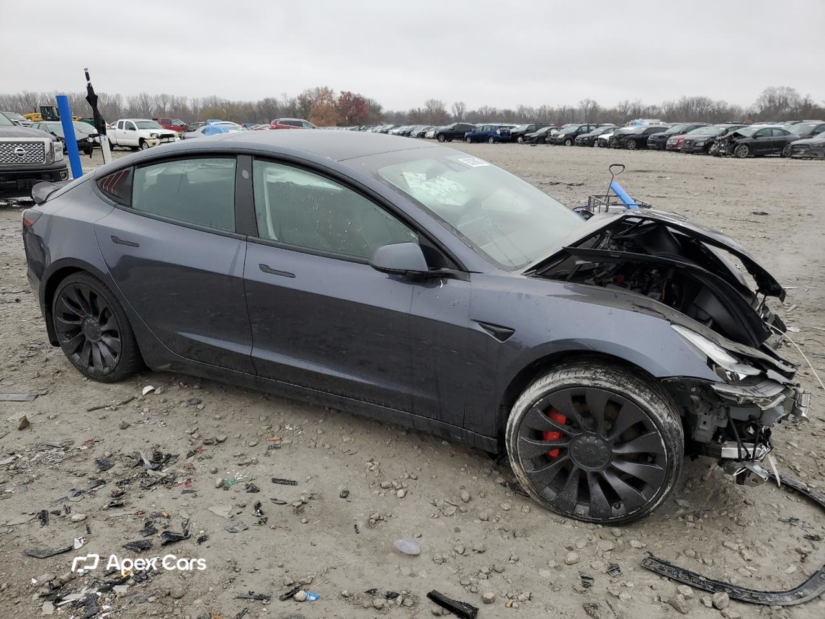 Tesla Model 3 2022