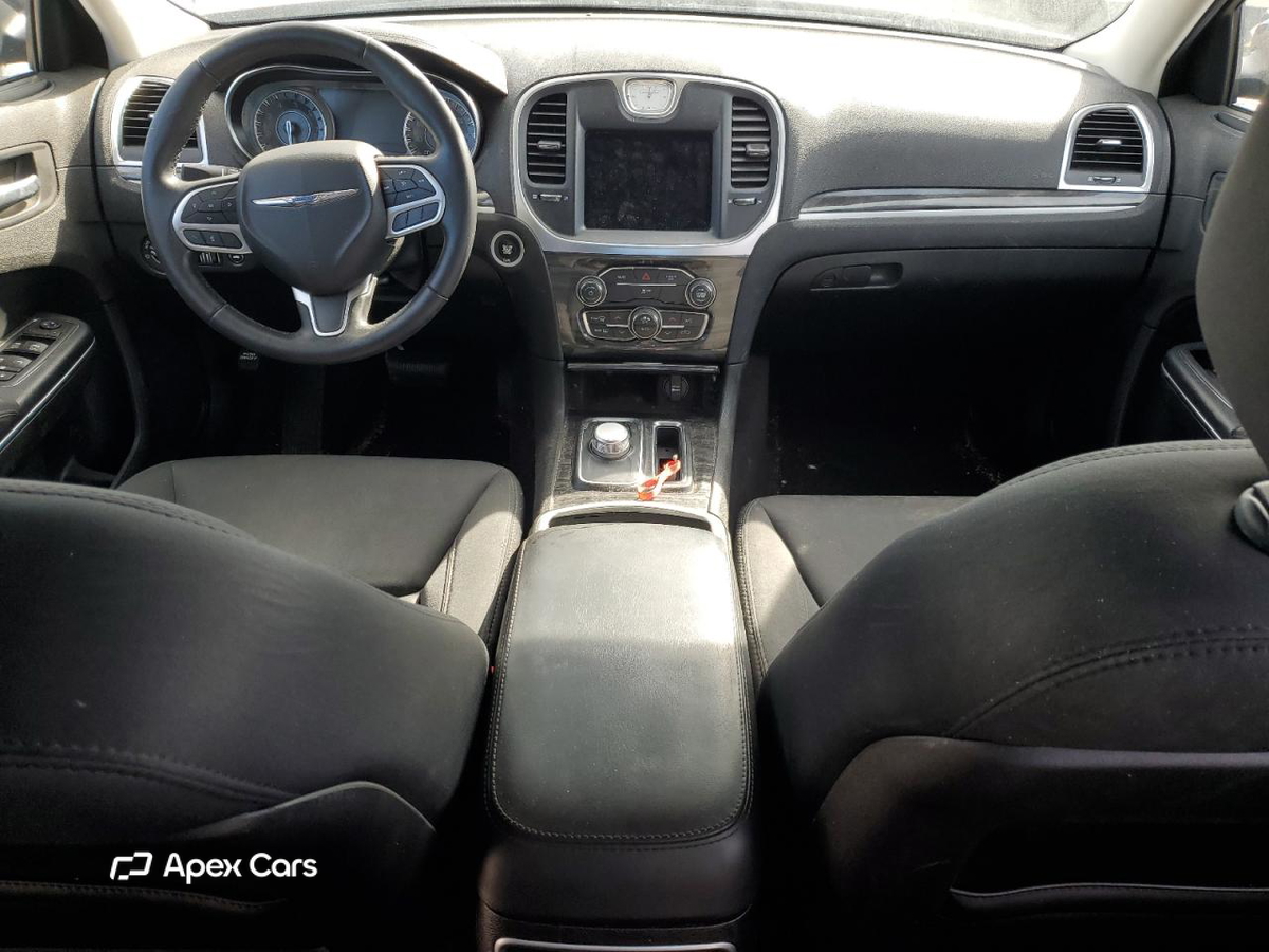 Chrysler 300 2018