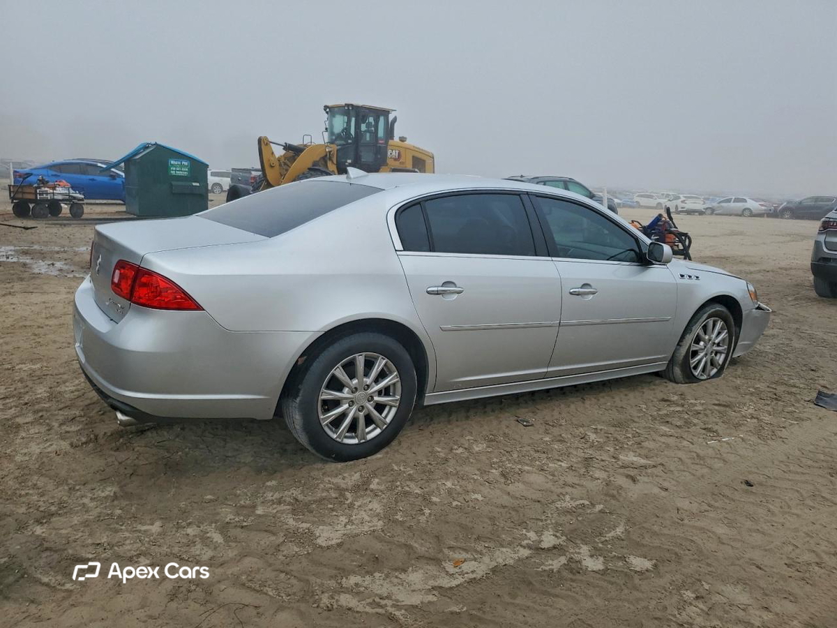 Buick Lucerne 2011