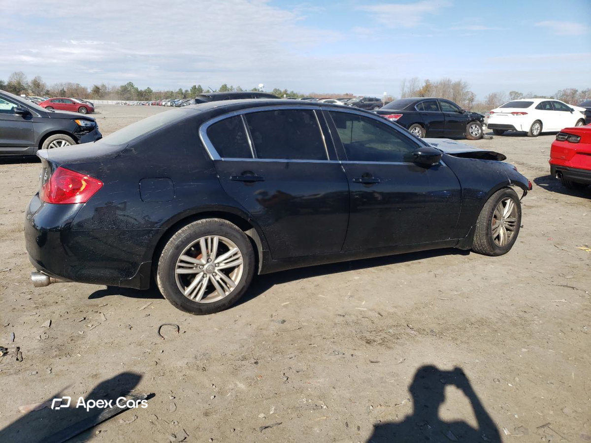 Infiniti G 2011