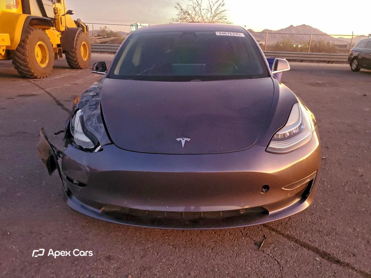 Tesla Model 3 2018