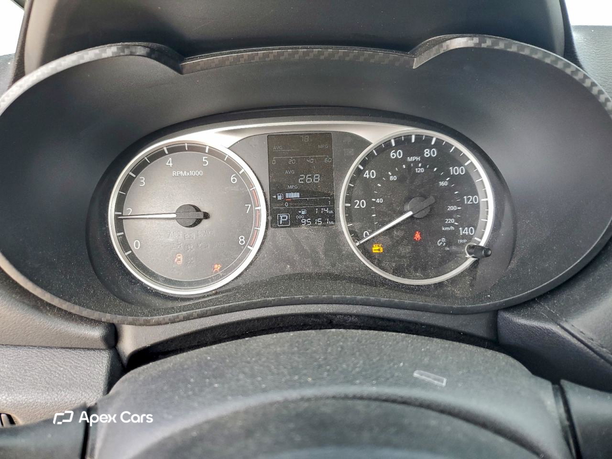 Nissan Versa 2021