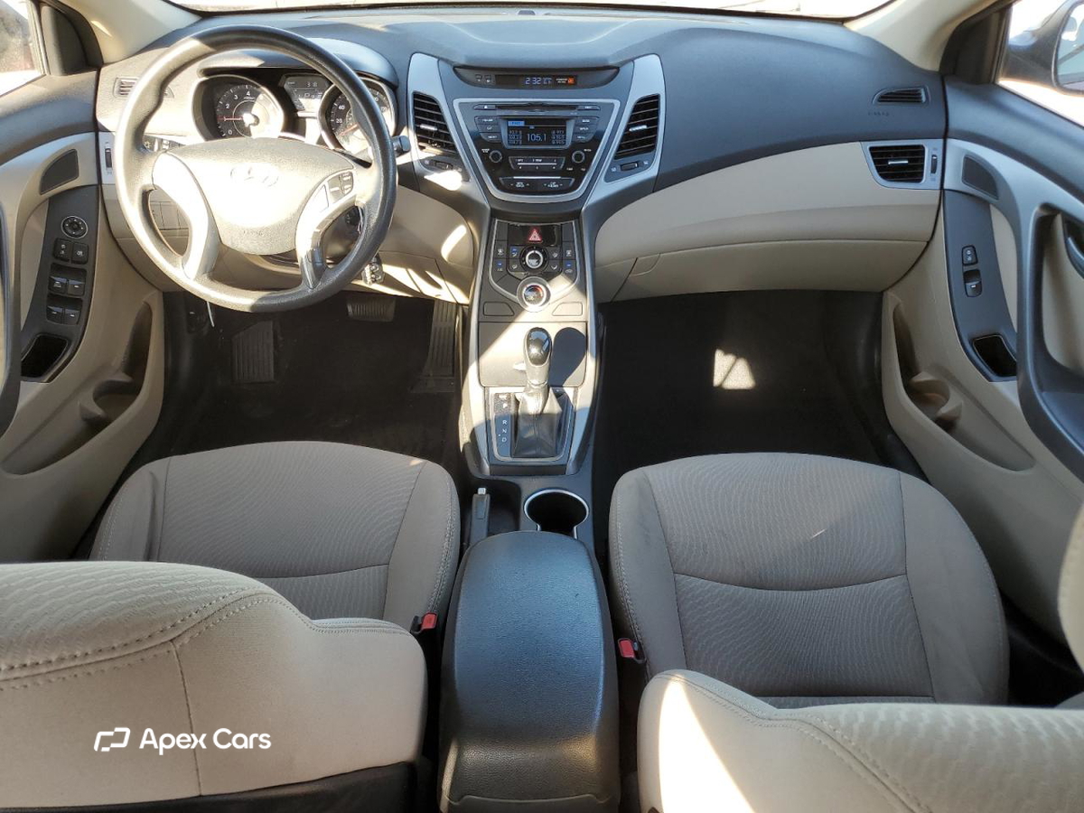 Hyundai Elantra 2016