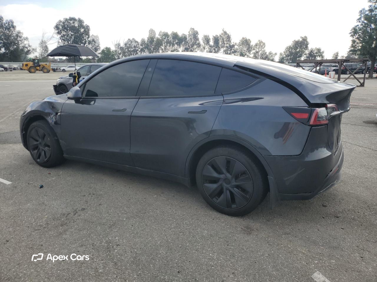 Tesla Model Y 2025