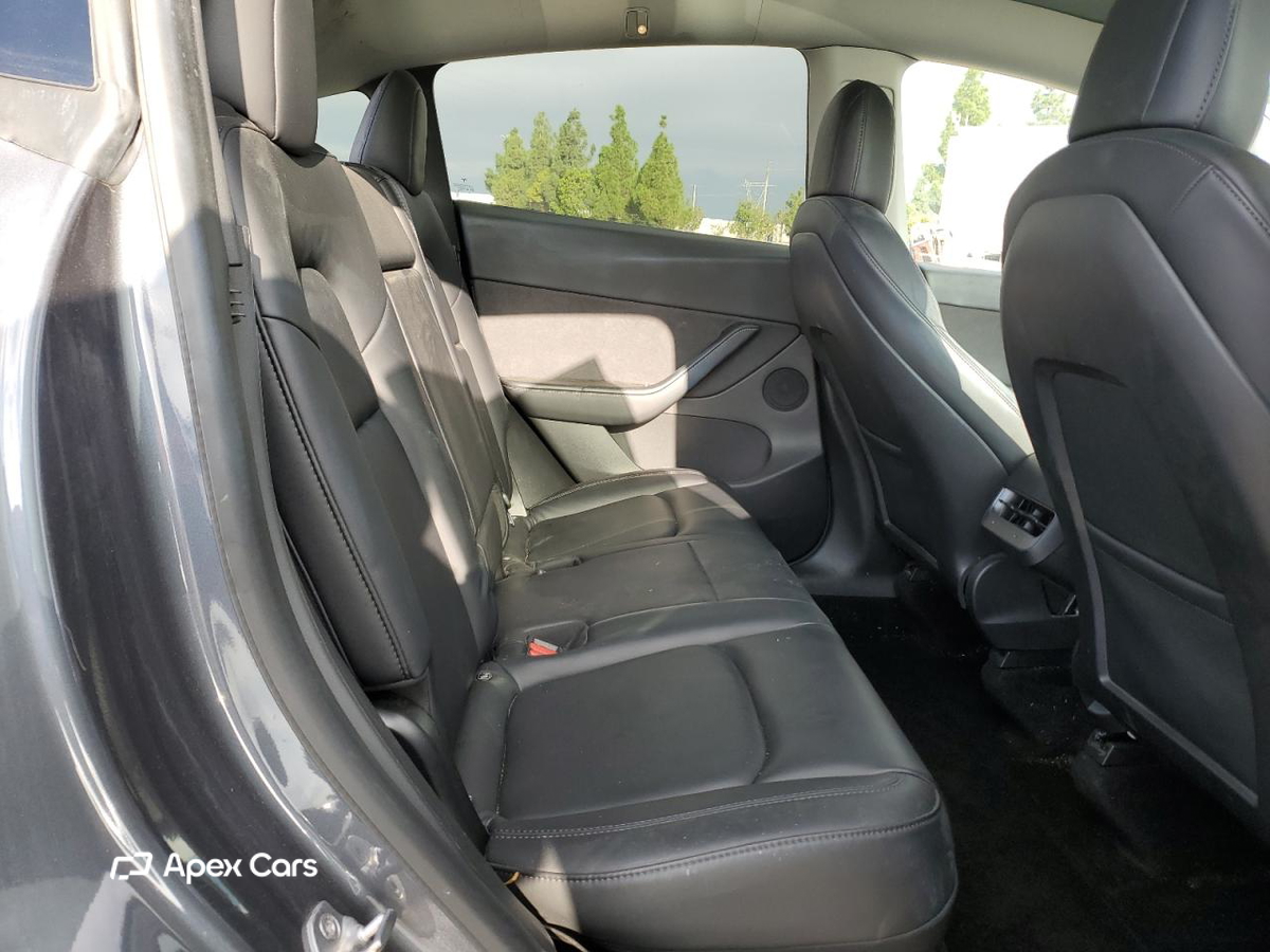 Tesla Model Y 2020