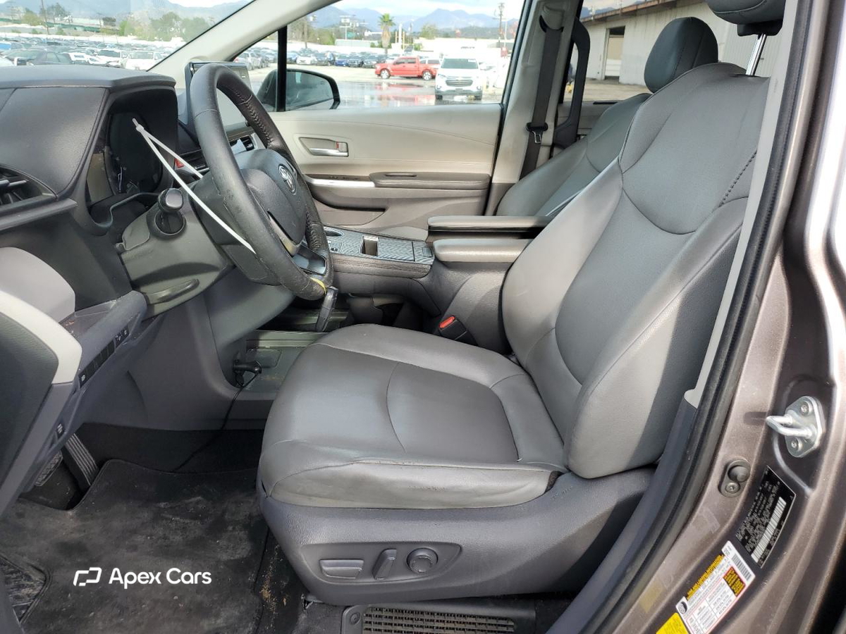 Toyota Sienna 2021