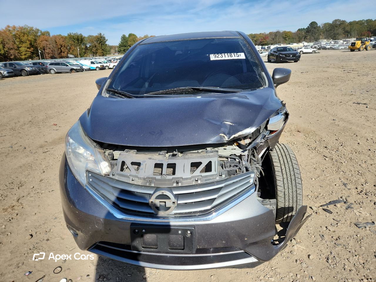 Nissan Versa 2016