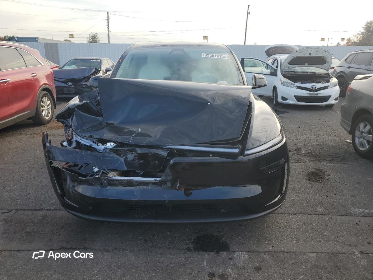 Tesla Model Y 2026