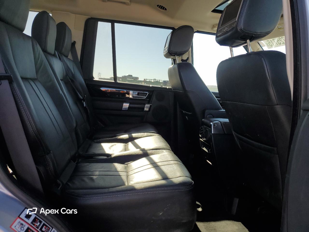 Land Rover LR4 2011