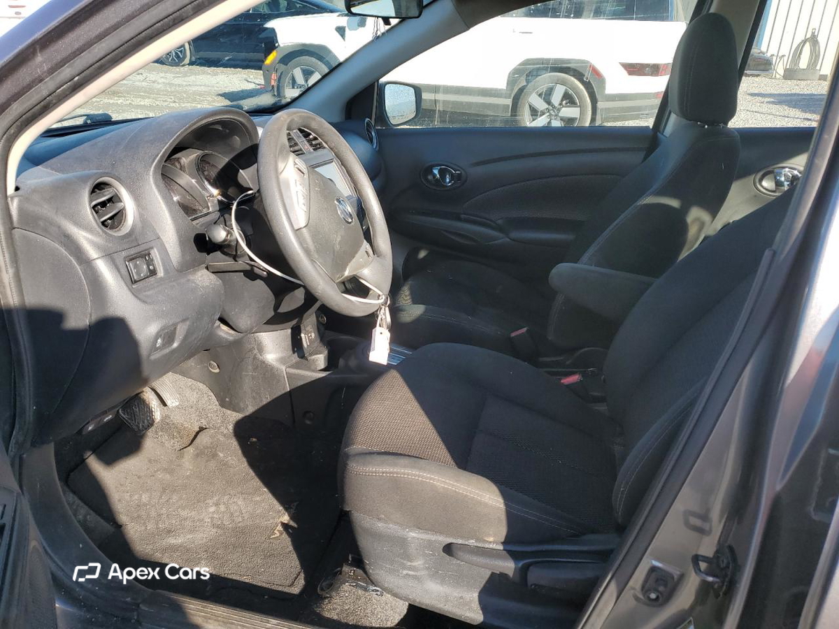 Nissan Versa 2019