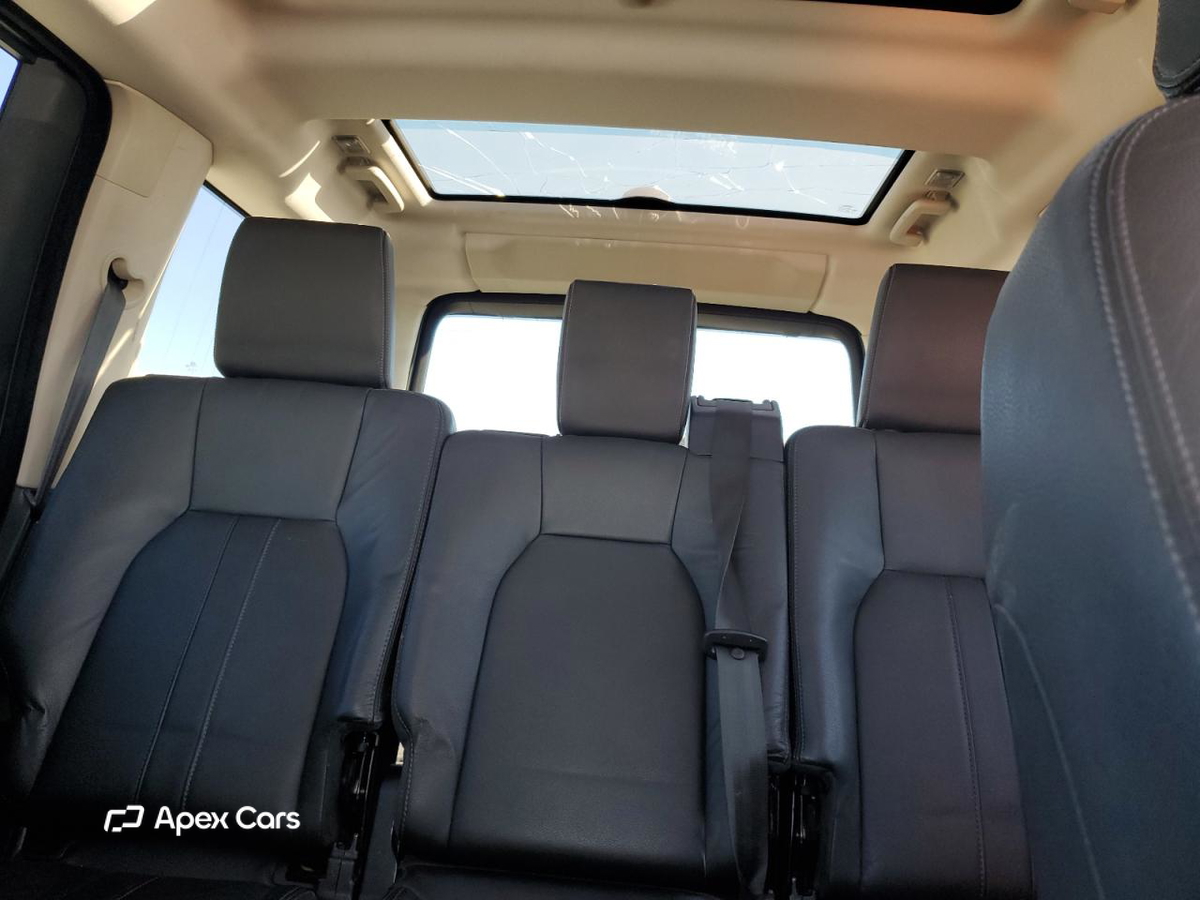 Land Rover LR4 2011