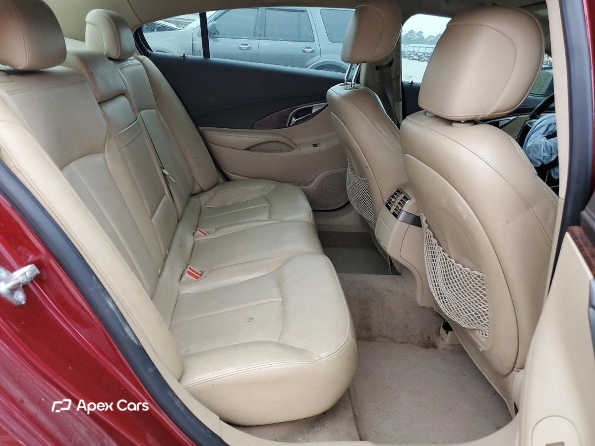 Buick LaCrosse 2011