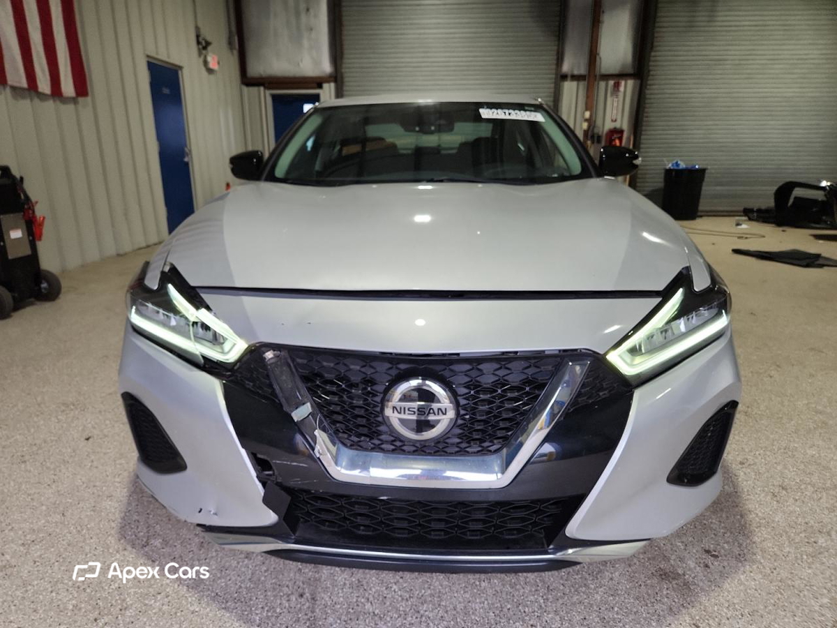 Nissan Maxima 2020