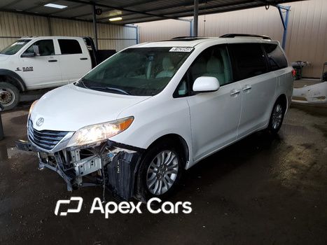 Toyota Sienna 2014 - Image 1 of 14