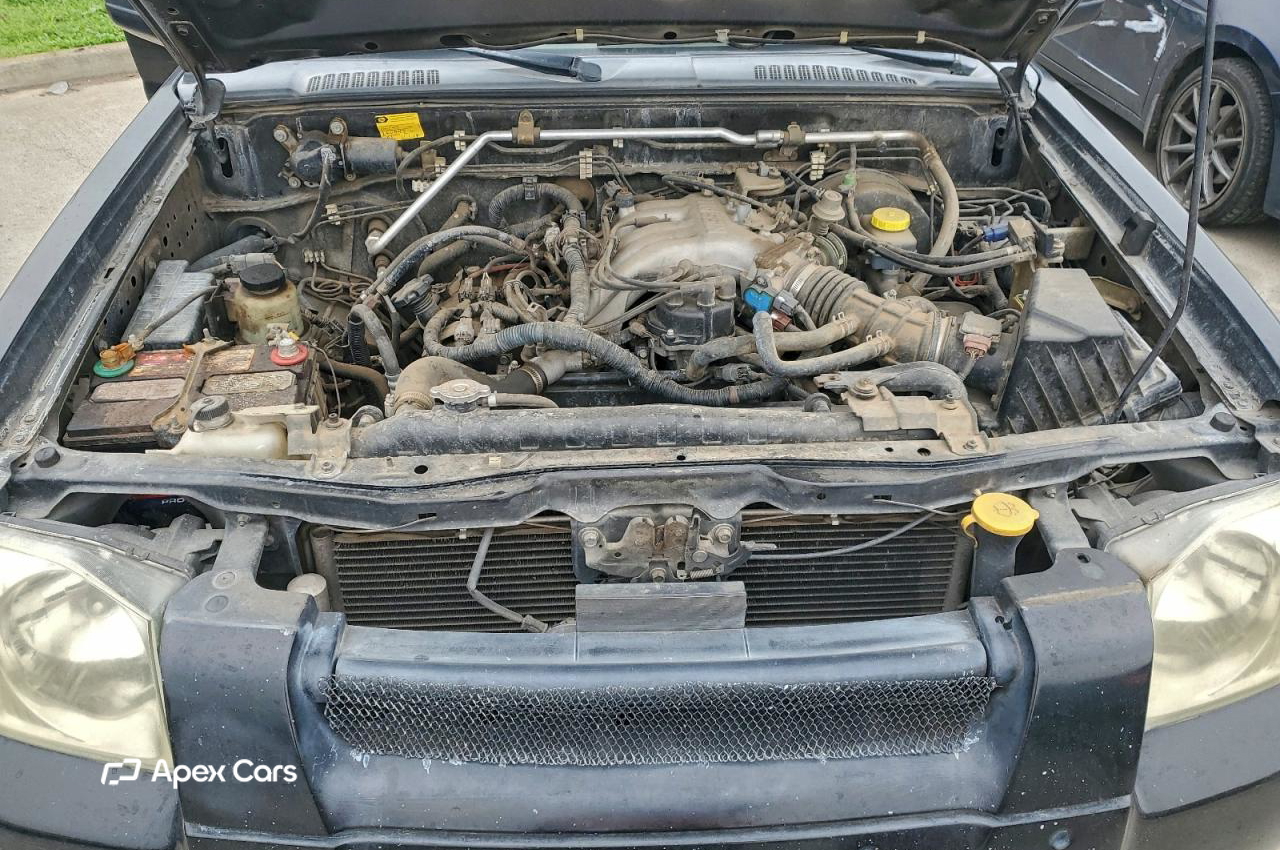 Nissan Navara (Frontier) 2004