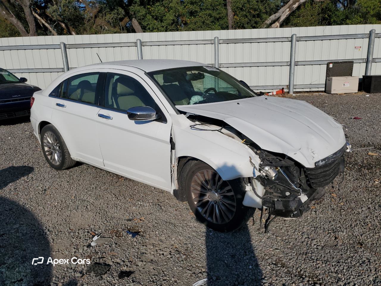 Chrysler 200 2011