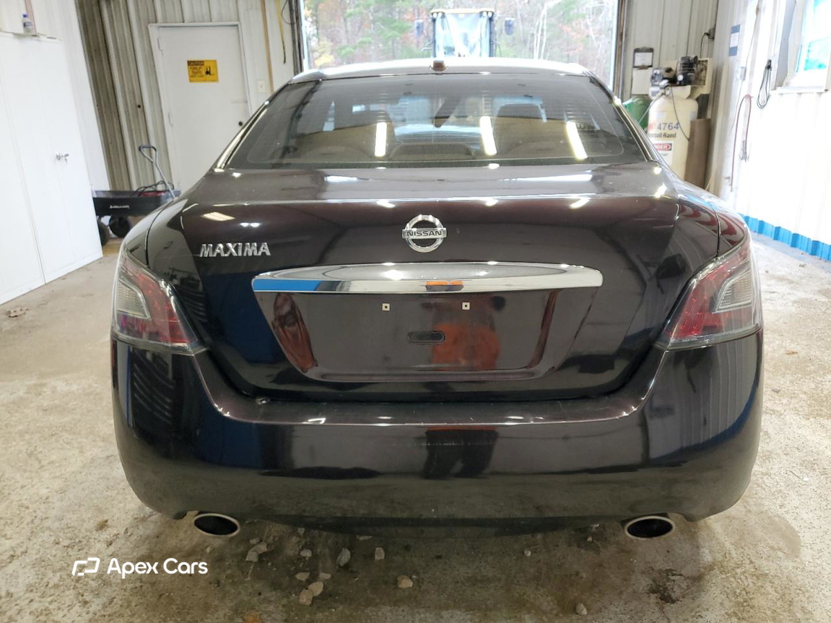 Nissan Maxima 2014