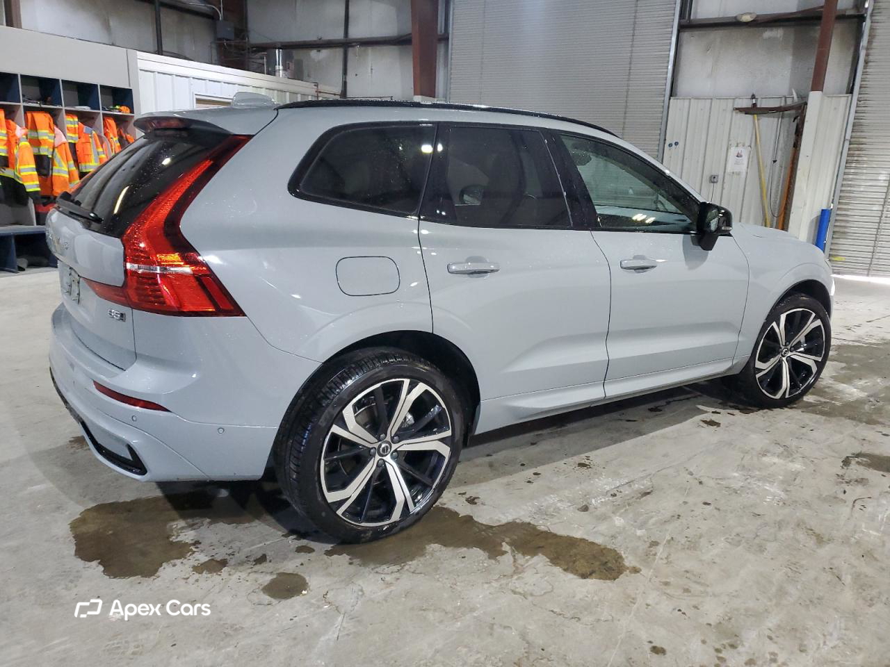 Volvo XC60 2025