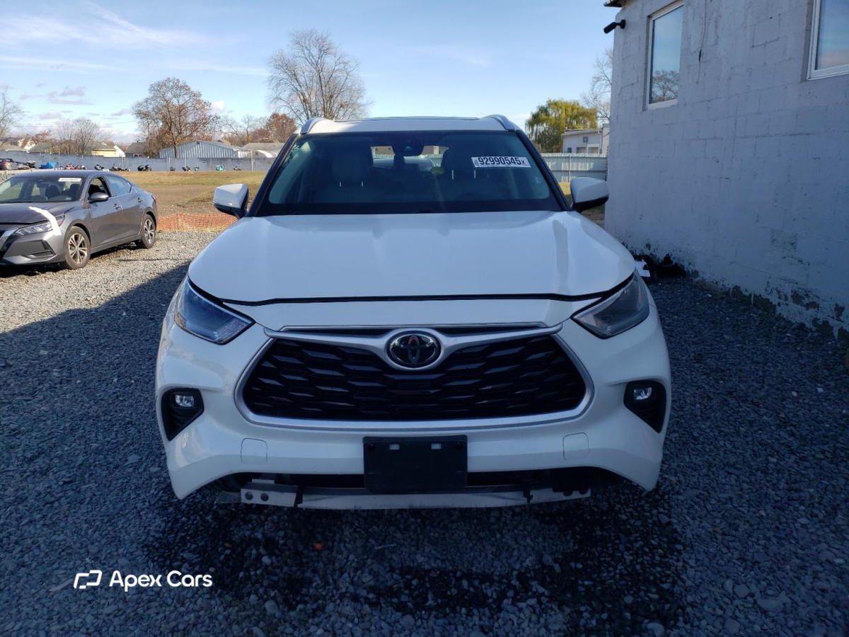 Toyota Highlander 2021