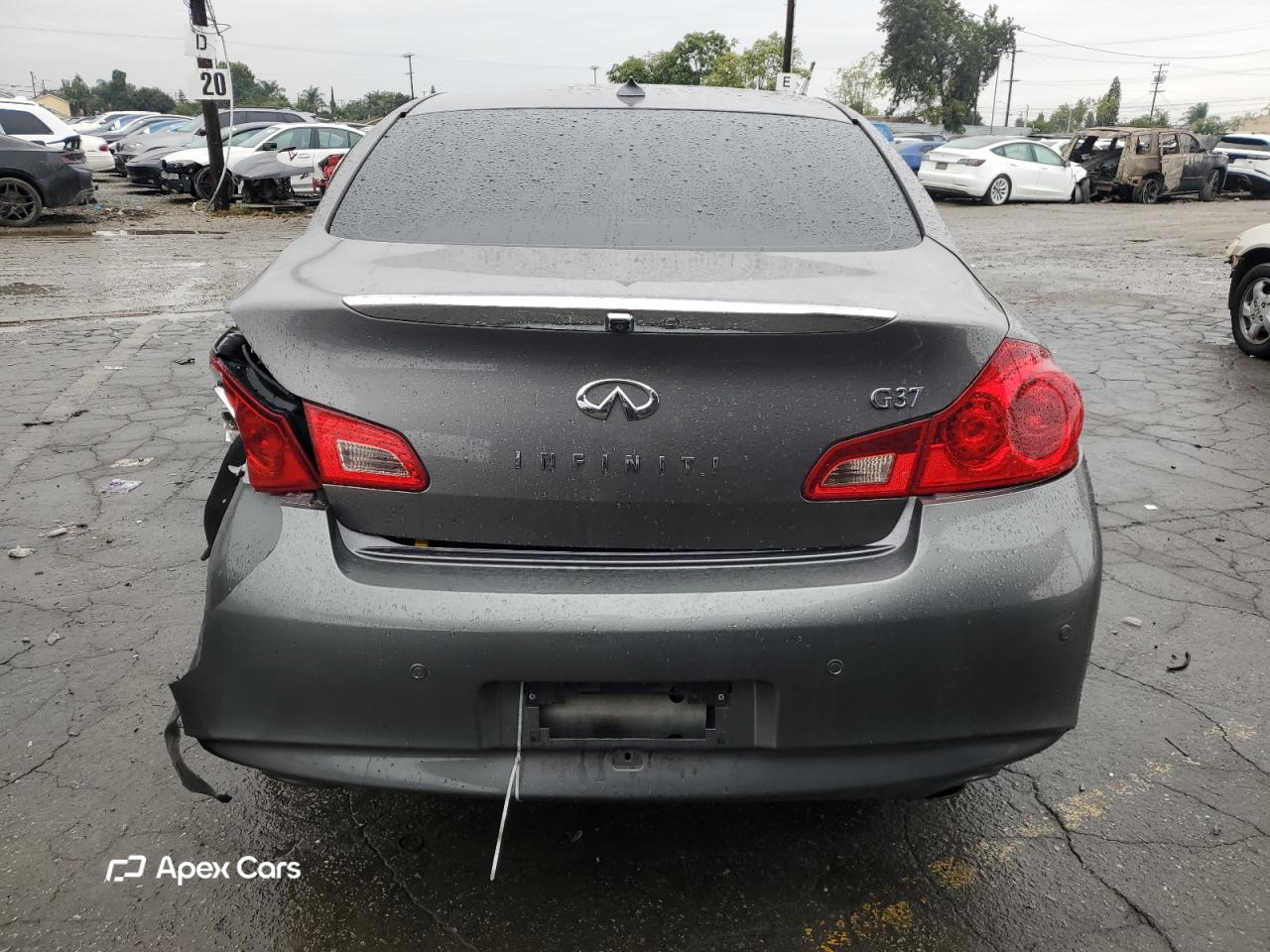 Infiniti G 2013