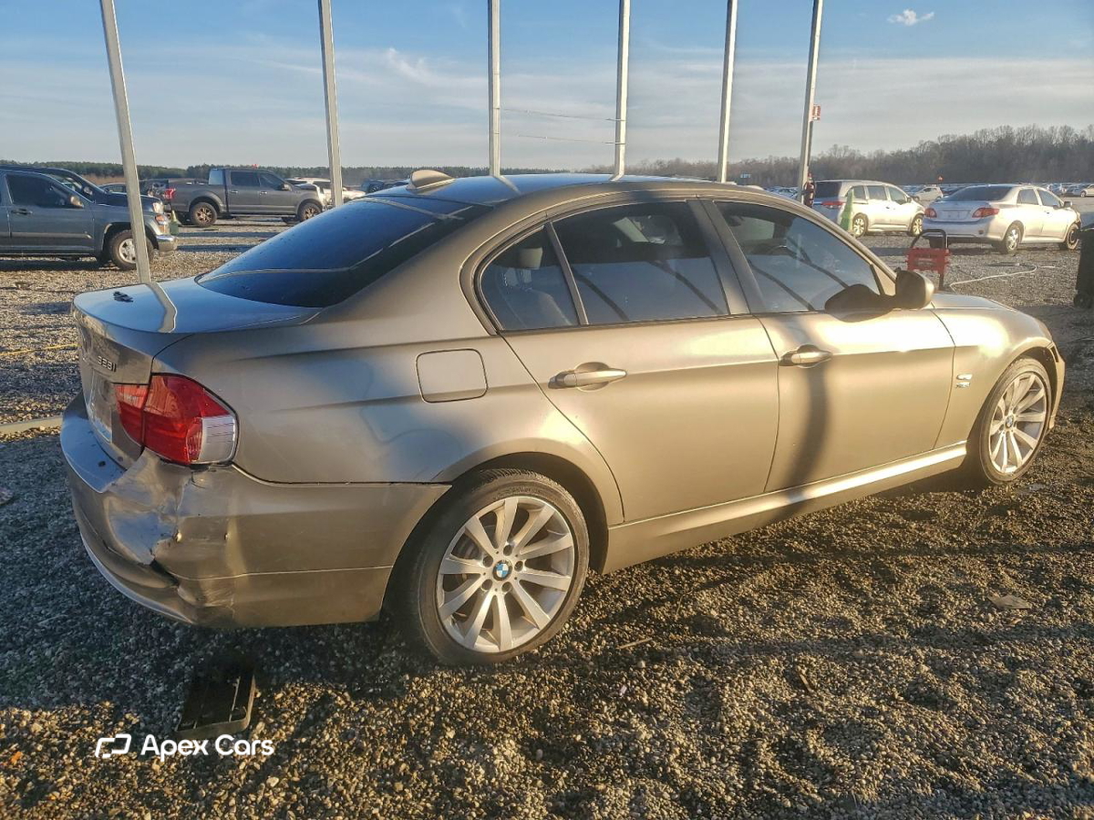 BMW Series 3 2011