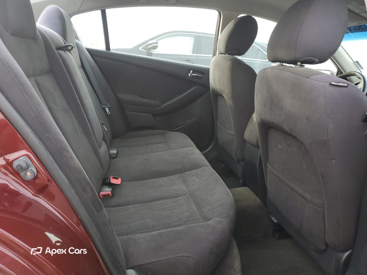 Nissan Altima 2012